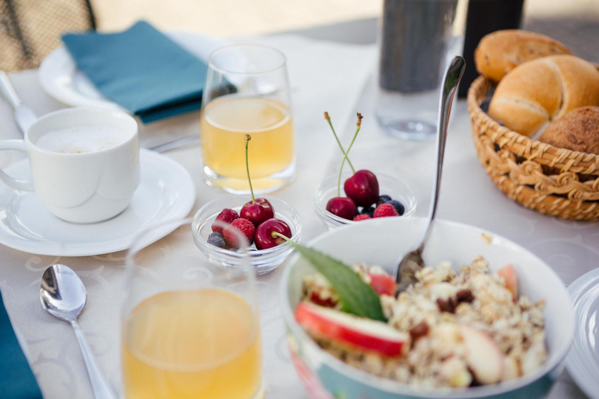 Garni Sirmian Hotel 3*